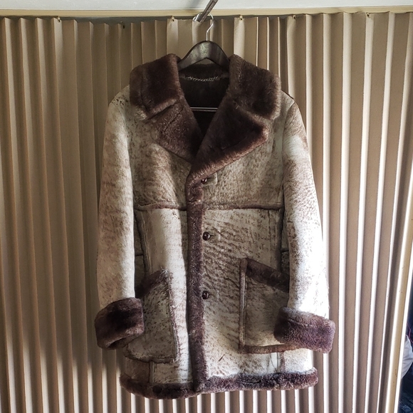 Rare Vintage Authenic Woolrich Sheepskin Mens Winter coat Sz 42 - Picture 1 of 16